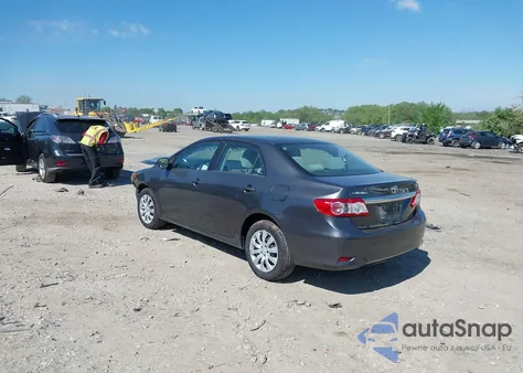 2013 Toyota Corolla Le z USA, uszkodzony, nr VIN 2T1BU4EE3DC059127